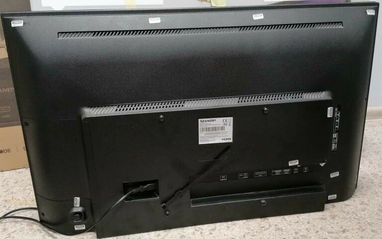 TELEWIZOR SHARP LC-32CHG4042E