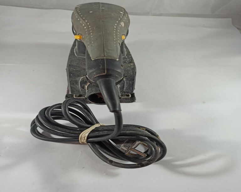 szlifierka-oscylacyjna-cmi-c-sws-200-b-sprawdz-marka-cmi