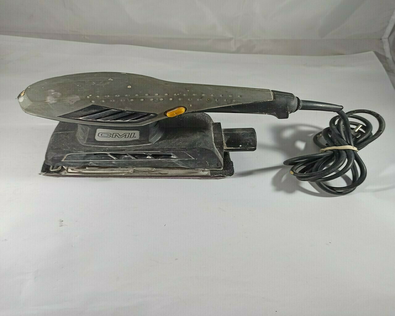 szlifierka-oscylacyjna-cmi-c-sws-200-b-sprawdz-stan-uzywany