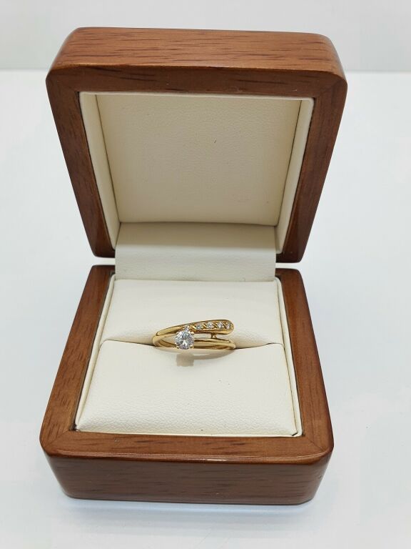 BRYLANT PIERŚCIONEK PR. 750 2,80 DIAMENT PREZENT
