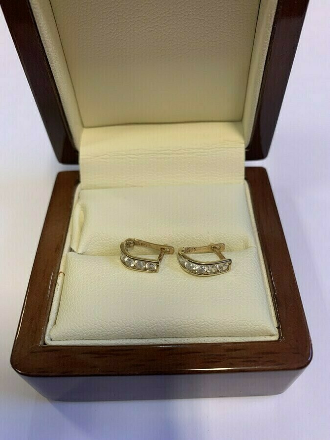 piekne-kolczyki-proba-585-matejki-12-rzeszow-tsc2-sj