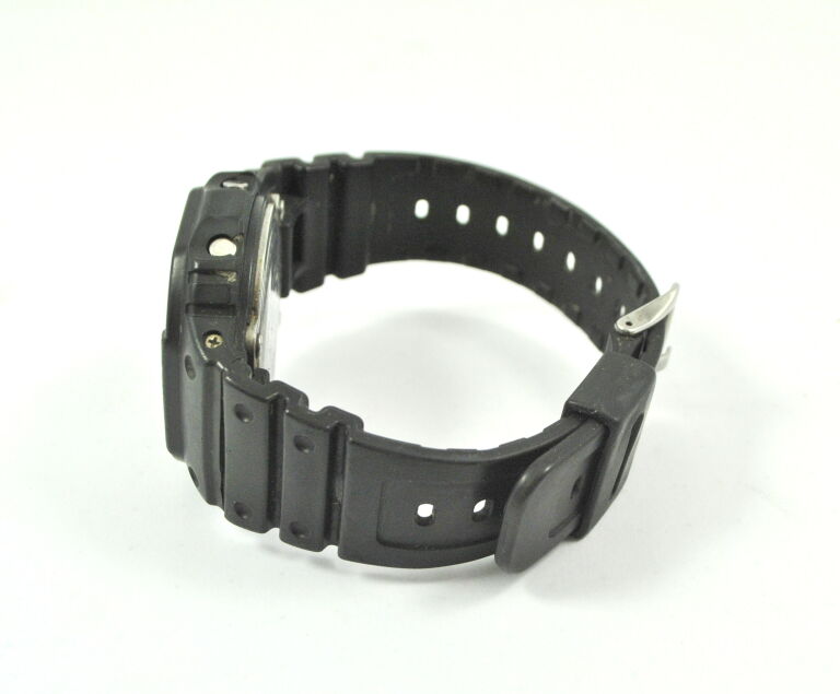 ZEGAREK CASIO G-SHOCK DW-5600E