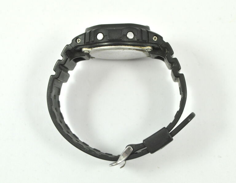 ZEGAREK CASIO G-SHOCK DW-5600E