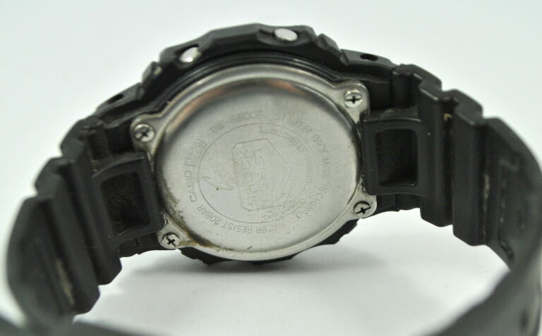 ZEGAREK CASIO G-SHOCK DW-5600E