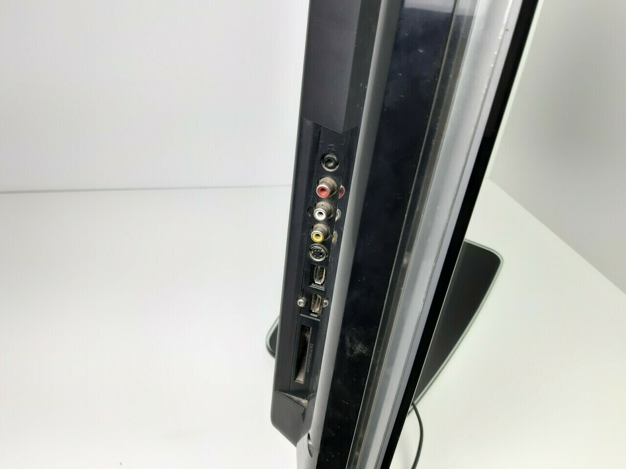 telewizor-philips-32pfl7803d10-32-opis-marka-philips