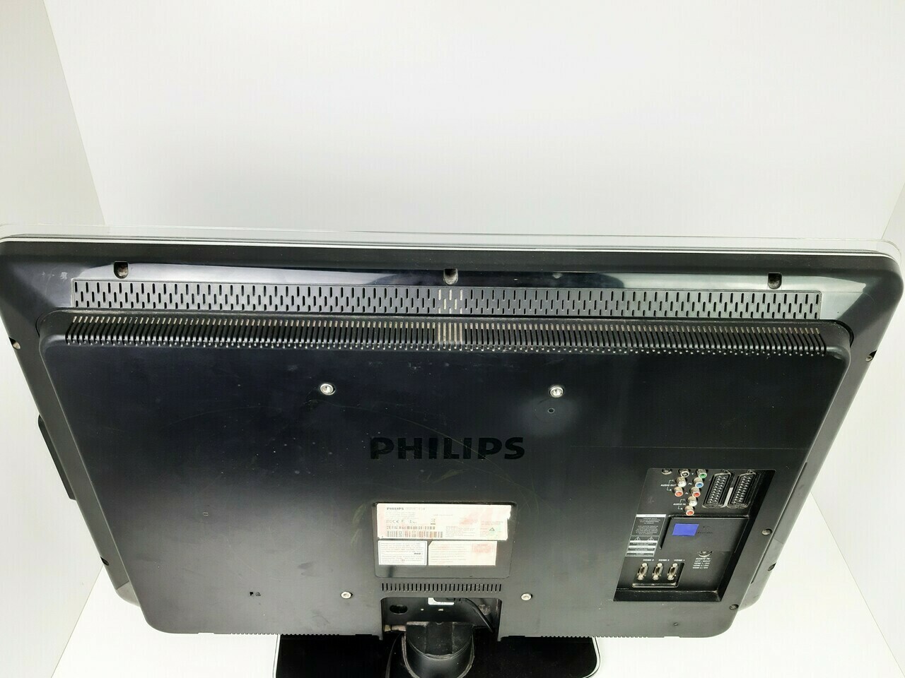 telewizor-philips-32pfl7803d10-32-opis-rozdzielczosc-ekranu-px-1920-x-1080