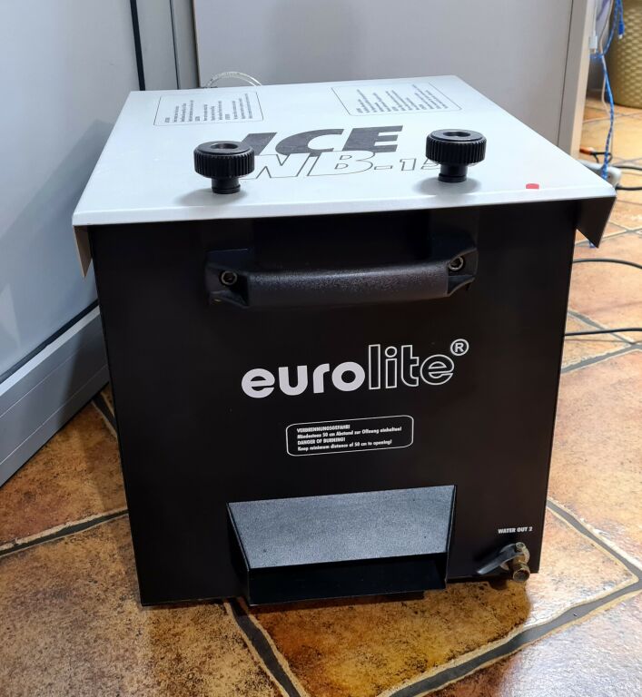 WYTWORNICA DYMU EUROLITE NB-150 ICE