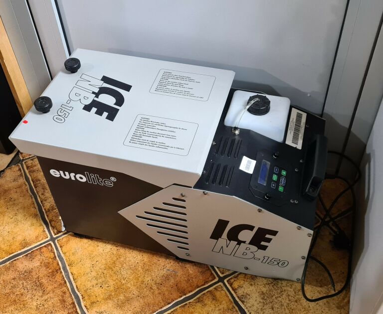 WYTWORNICA DYMU EUROLITE NB-150 ICE