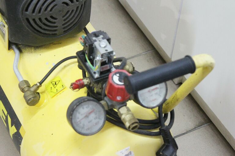 KOMPRESOR STANLEY DL 250/10/50