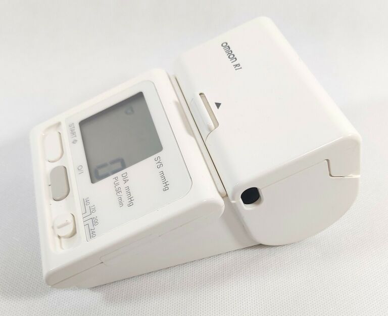 ciesnienomierz-omron-r1-hem-601-e-rodzaj-mankietu-standardowy