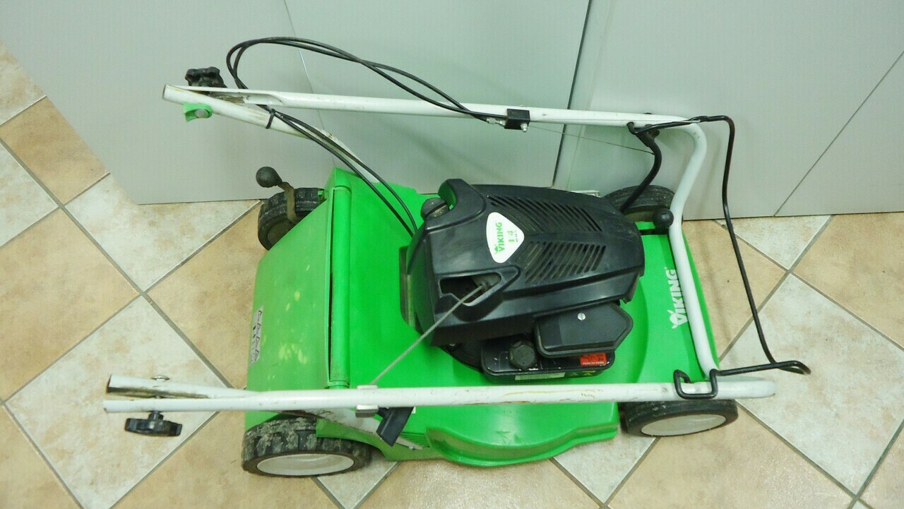 kosiarka-spalinowa-viking-mb-448-stan-uzywany