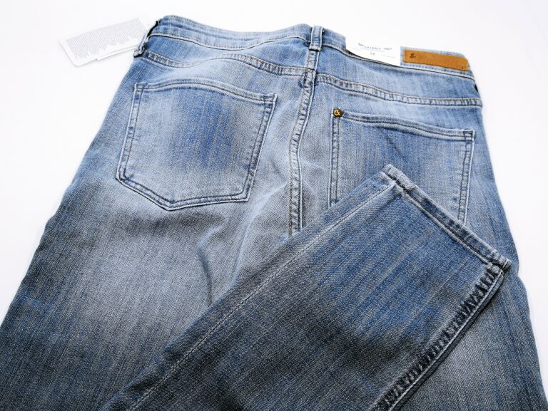 SPODNIE DAMSKIE HM SKINNY REGULAR WAIST R. 28/32
