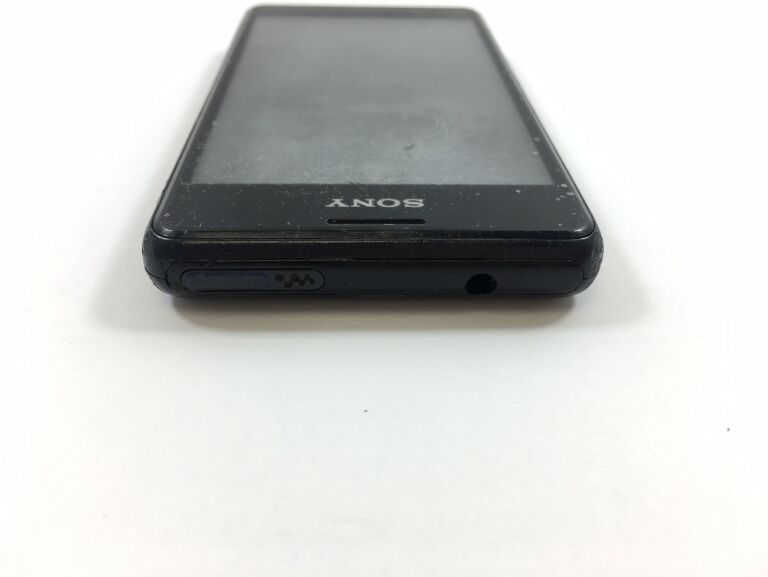 TELEFON SONY D2005