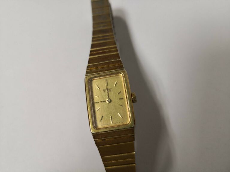 zegarek-seiko-2e20-5389-damski-na-bransolecie-plwolnosci-9-10-sj-sycow