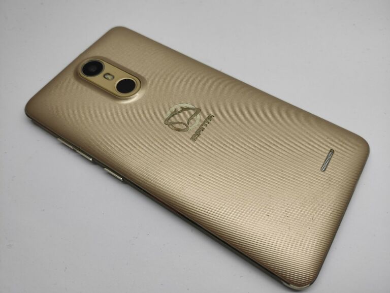 TELEFON MANTA TITANO 3 PUDEŁKO