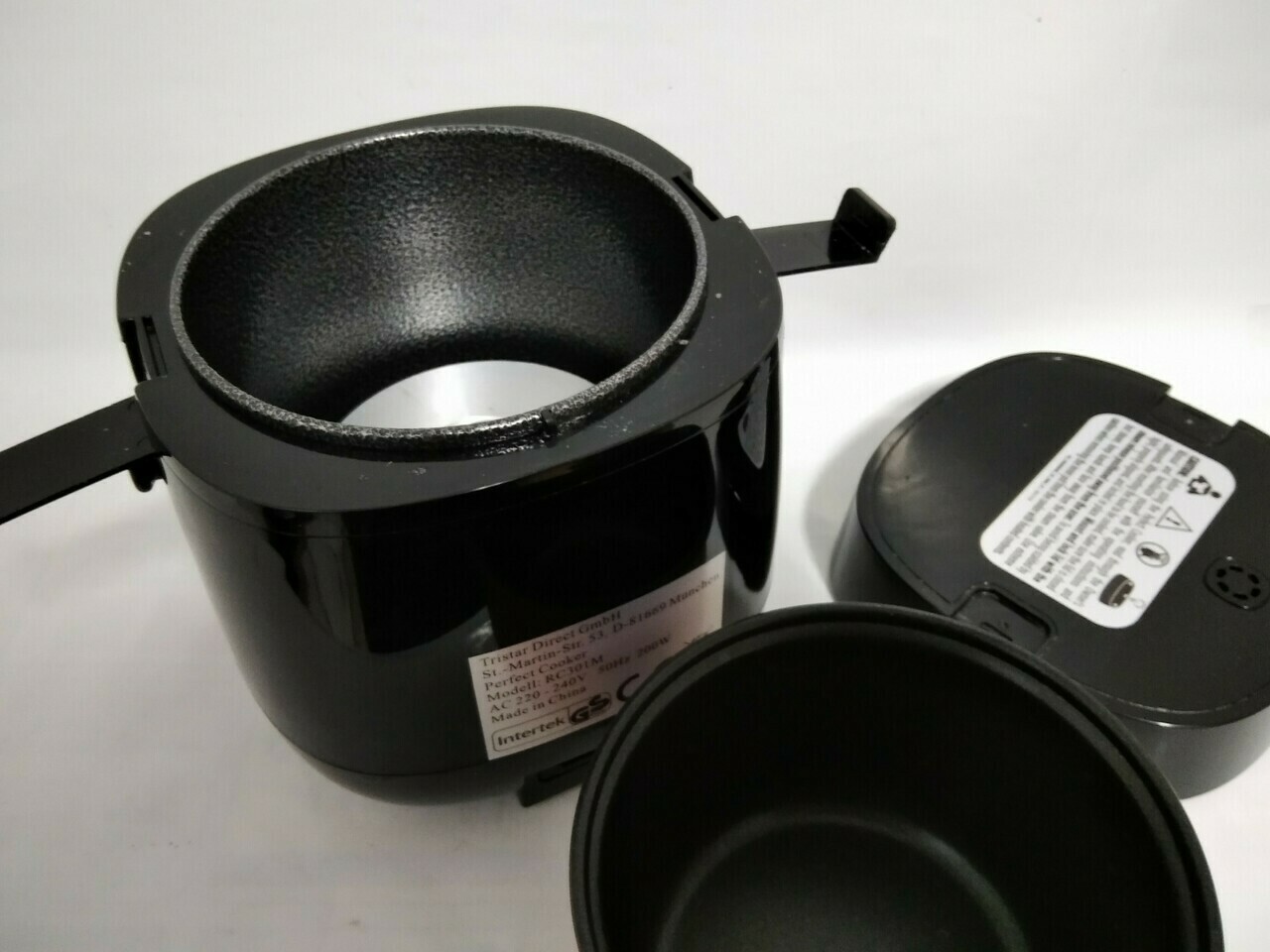 garnek-do-gotowania-ryzu-perfect-cooker-kpl-200w-kolor-dominujacy-czarny