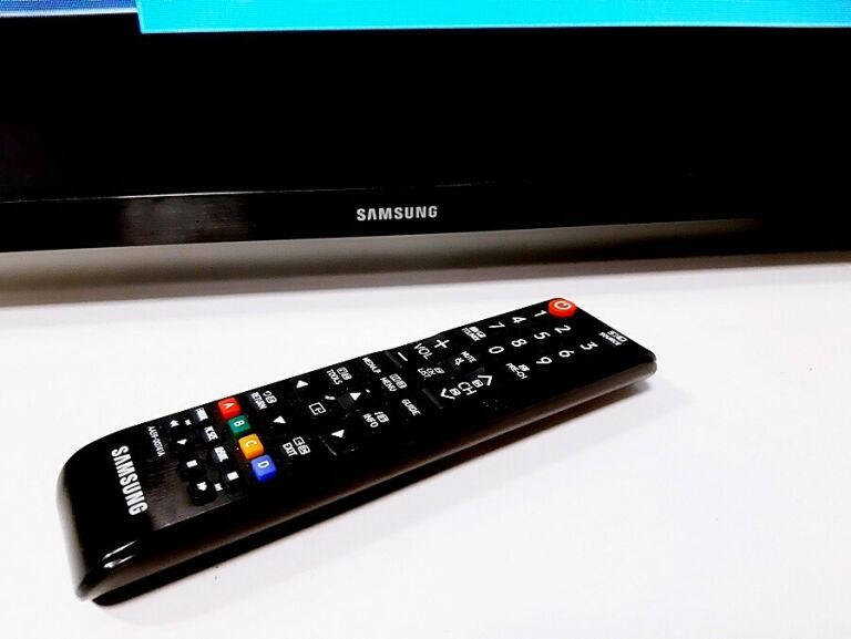TELEWIZOR SAMSUNG UE32N4002AKXXH