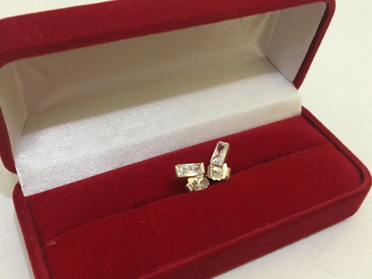 kolczyki-rodzaj-wyrob-jubilerski