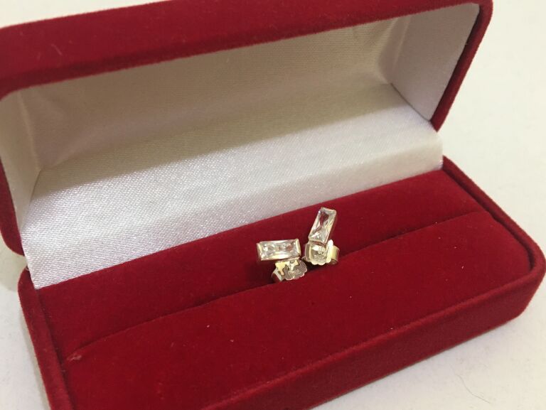 kolczyki-rodzaj-wyrob-jubilerski