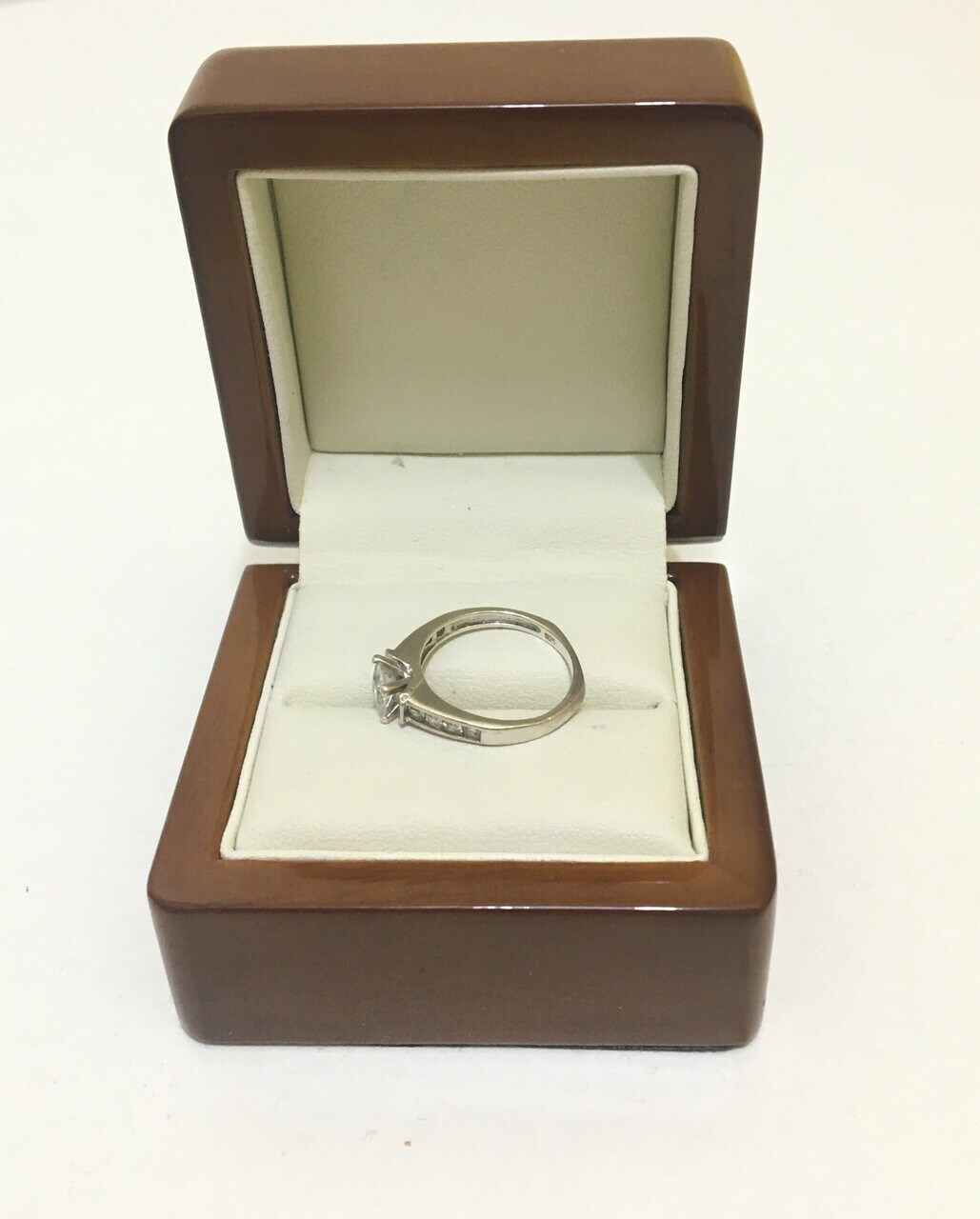 pierscionek-marka-inna-marka