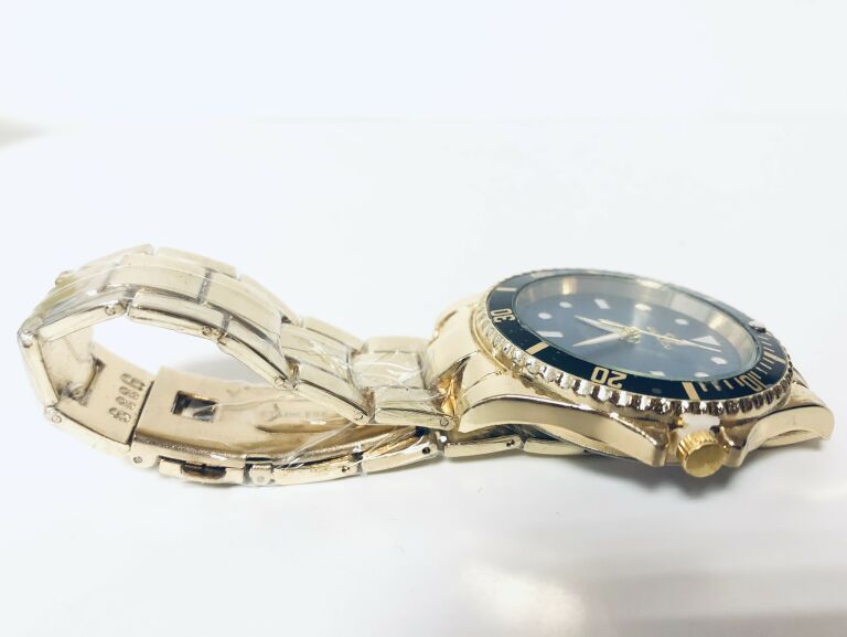 zegarek-quartz-orlando-warto-ksztalt-koperty-okragla