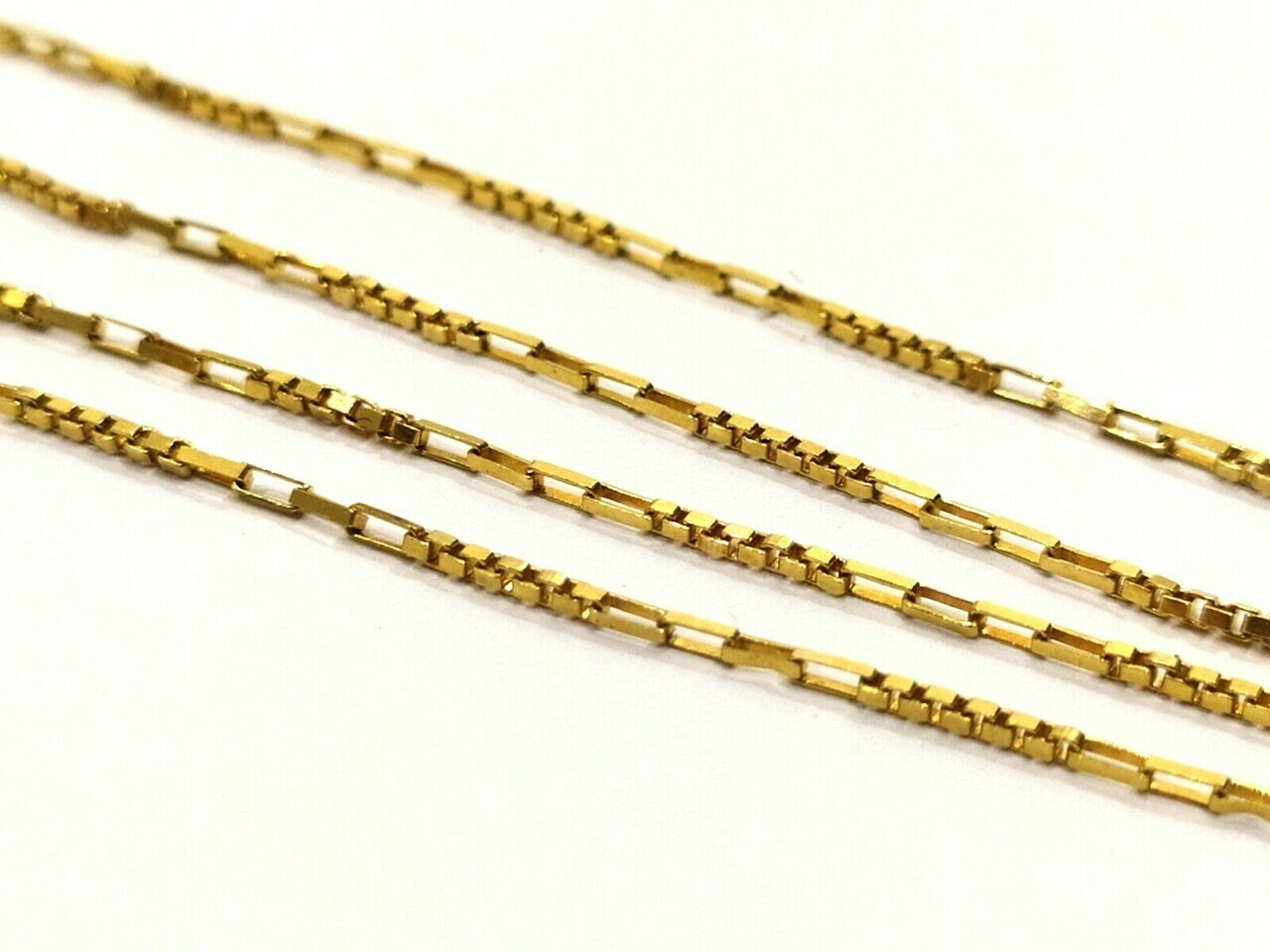 delikatny-zloty-lancuszek-585-marka-248811-958954