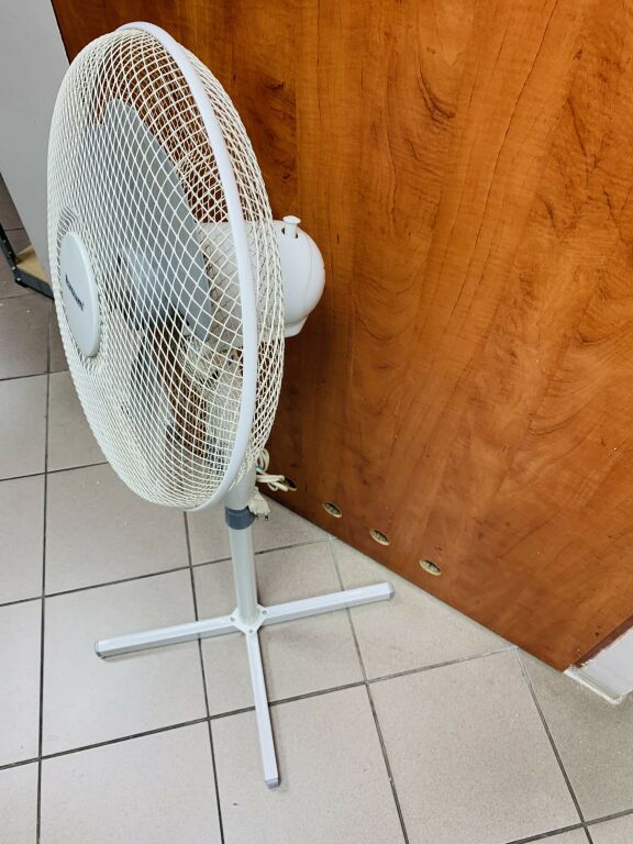 wentylator-ravanson-wt-1040s-kolor-dominujacy-bialy