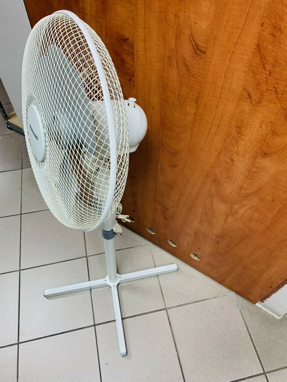 wentylator-ravanson-wt-1040s-kolor-dominujacy-bialy