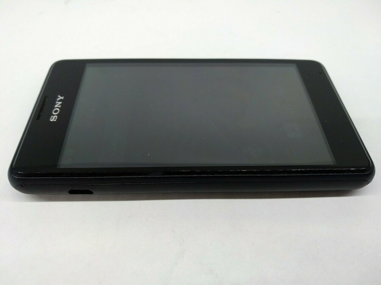 telefon-sony-xperia-e1-defekt-kolor-czarny