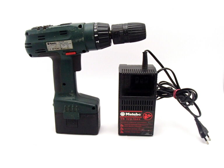 WKRĘTARKA METABO 12V 1,7 AH,, AKU, ŁAD