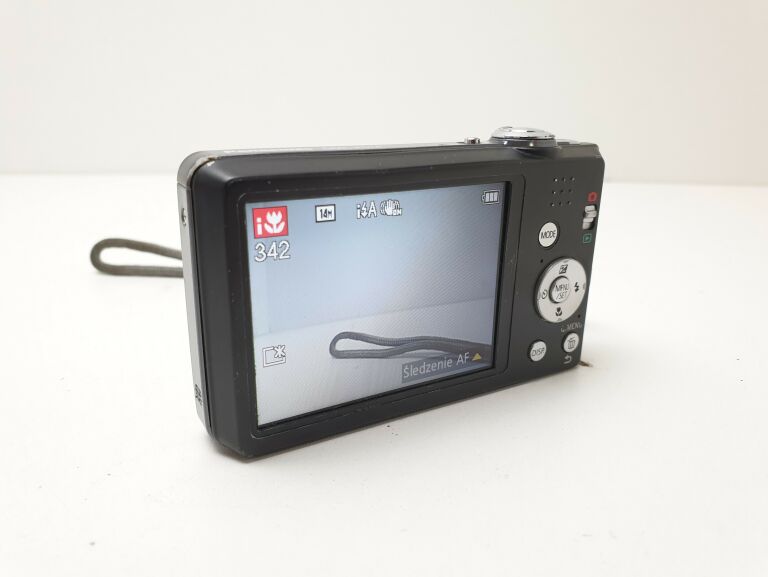 PANASONIC LUMIX DMC-FS14 + ETUI + ŁADOWARKA