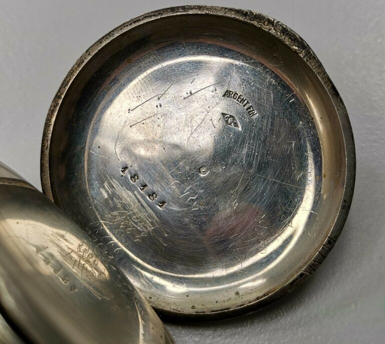 szwajcarski-stary-zegarek-kieszonkowy-srebrny-stan-po-renowacji
