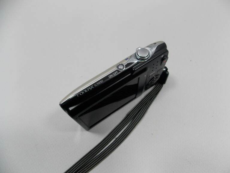 APARAT NIKON COOLPIX S 3100