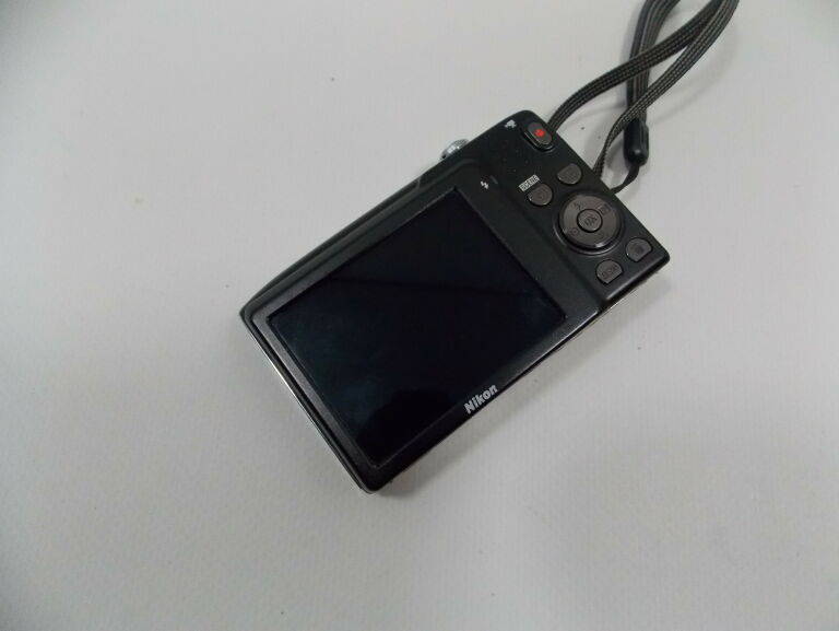 APARAT NIKON COOLPIX S 3100