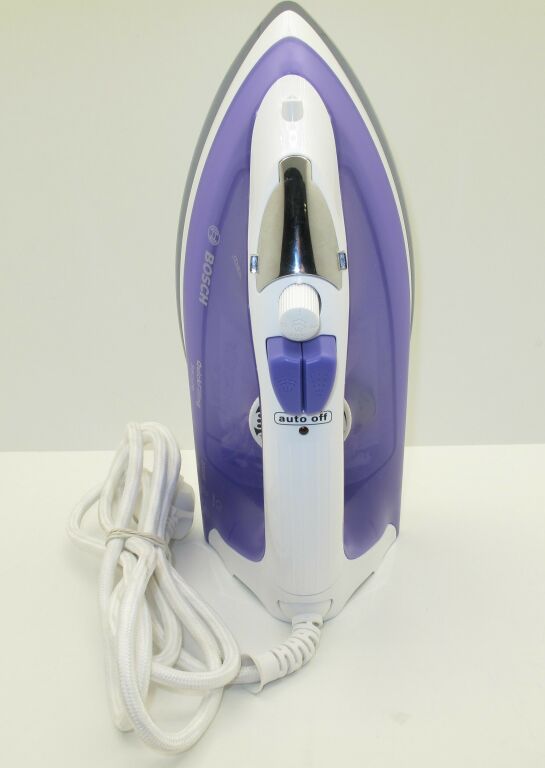 zelazko-bosch-tda-2377-kolor-dominujacy-fioletowy