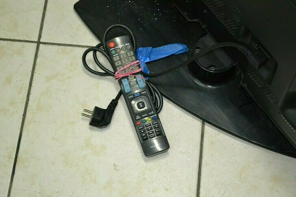 telewizor-lg-42-cale-plazma-hd-ready-czytaj-opis-marka-lg