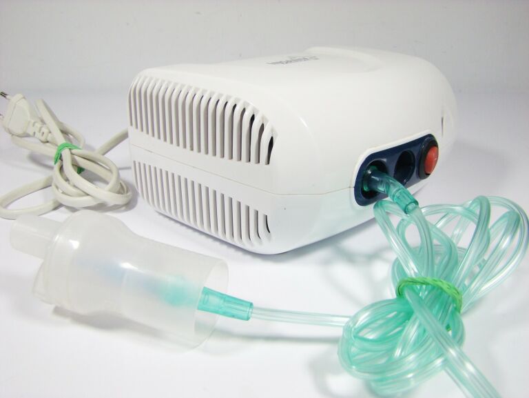 inhalator-insanix-ne503-sklad-zestawu-maska-dla-dzieci