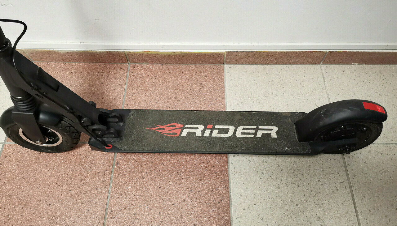 hulajnoga-elektryczna-rider-freak-ean-5905279820005