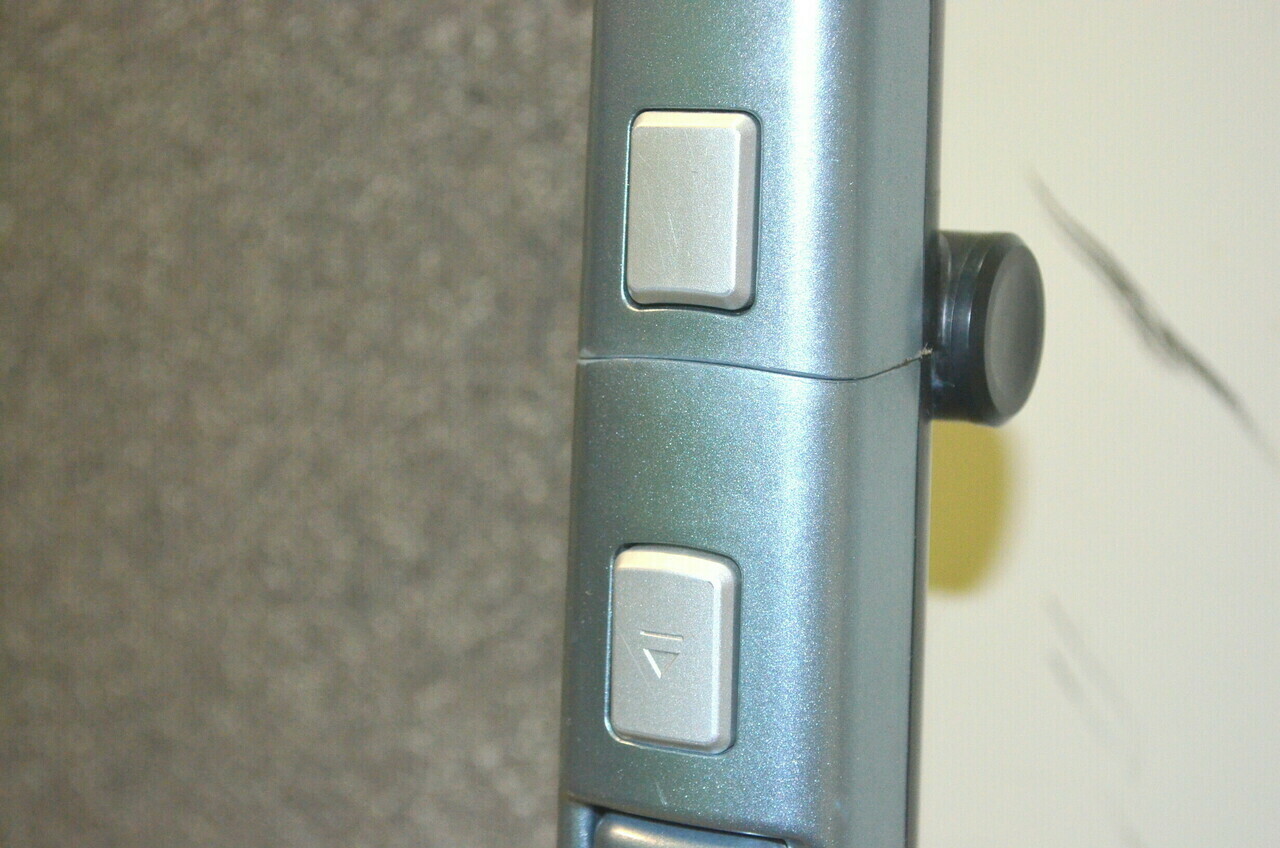 bezprzewodowy-odkurzacz-quigg-stacja-model-3206