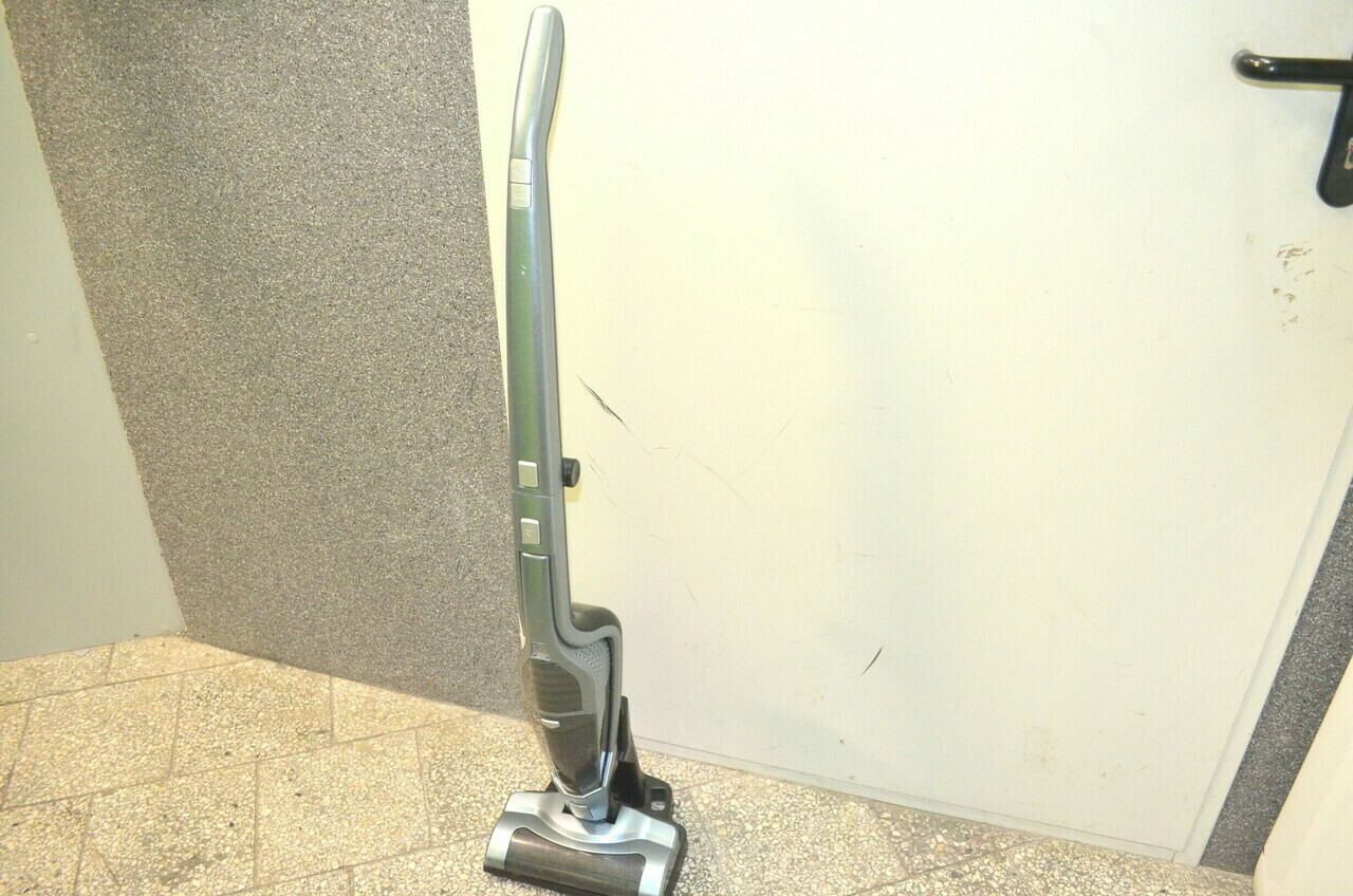 bezprzewodowy-odkurzacz-quigg-stacja-waska-2-laziska-gorne