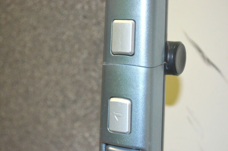 bezprzewodowy-odkurzacz-quigg-stacja-model-3206