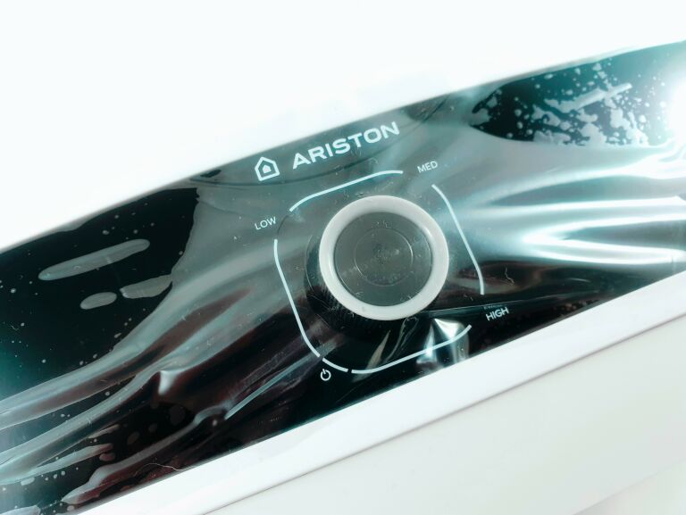 PODGRZEWACZ WODY ARISTON AURES SM 5 EU