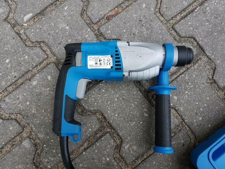 MŁOTOWIERTARKA GRAPHITE PRO 59GP500 DUŻY ZESTAW