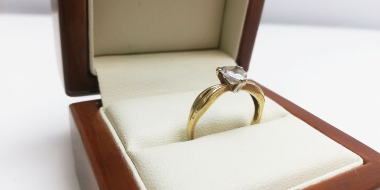 piekny-zloty-pierscionek-z-sercem-333-224-r14-dluga-5-koscierzyna