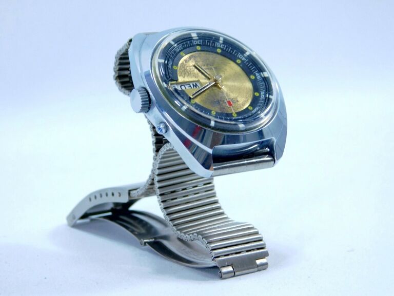 zegarek-slava-automatyczny-27-jewels-made-in-ussr-typ-nareczny