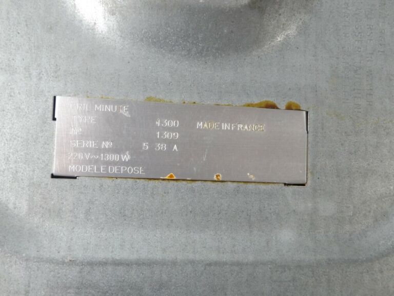 grill-elektryczny-stary-zdarty-seb-1300-model-seb-1300