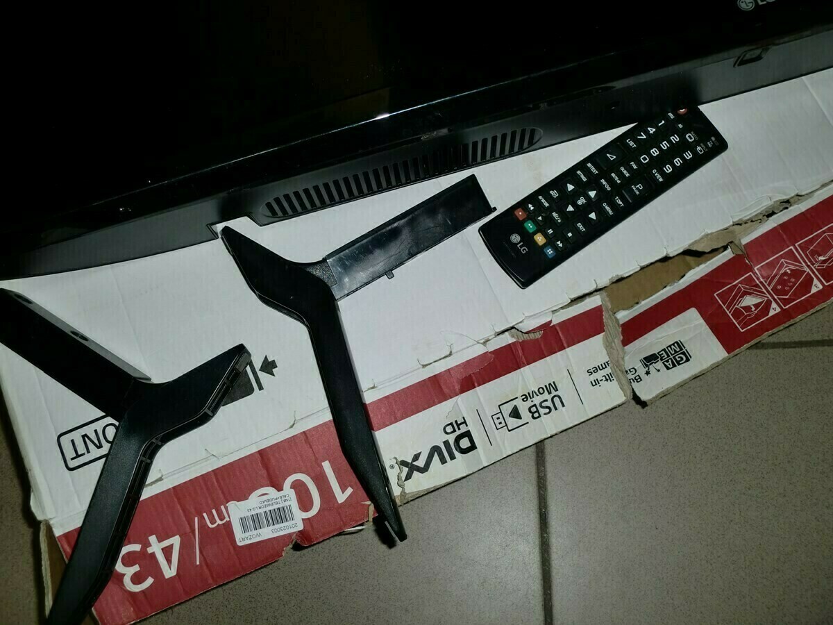 telewizor-lg-43-cale-przekatna-ekranu-cale-43