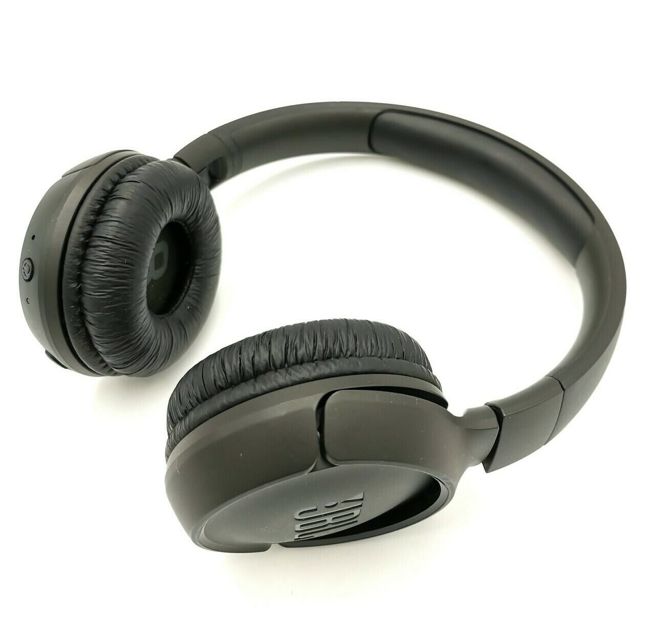 nauszne-sluchawki-jbl-tune-500bt-czarne-komplet-transmisja-sygnalu-bluetooth