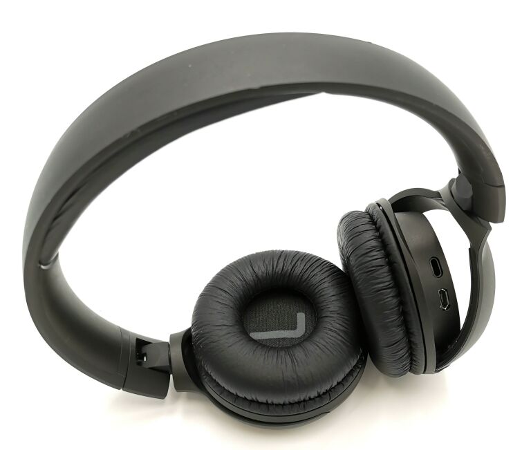 nauszne-sluchawki-jbl-tune-500bt-czarne-komplet-waga-produktu-155