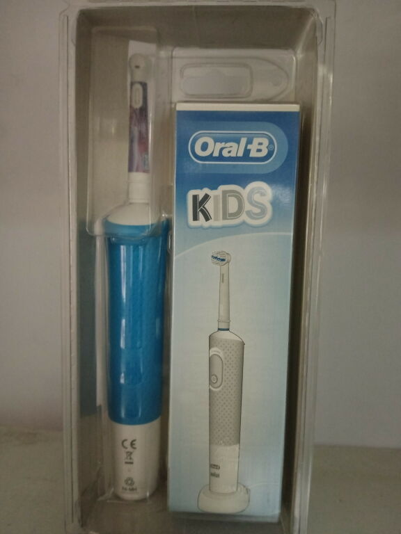szczoteczka-elektryczna-oral-b-3757-frozen-ii-kod-producenta-3557